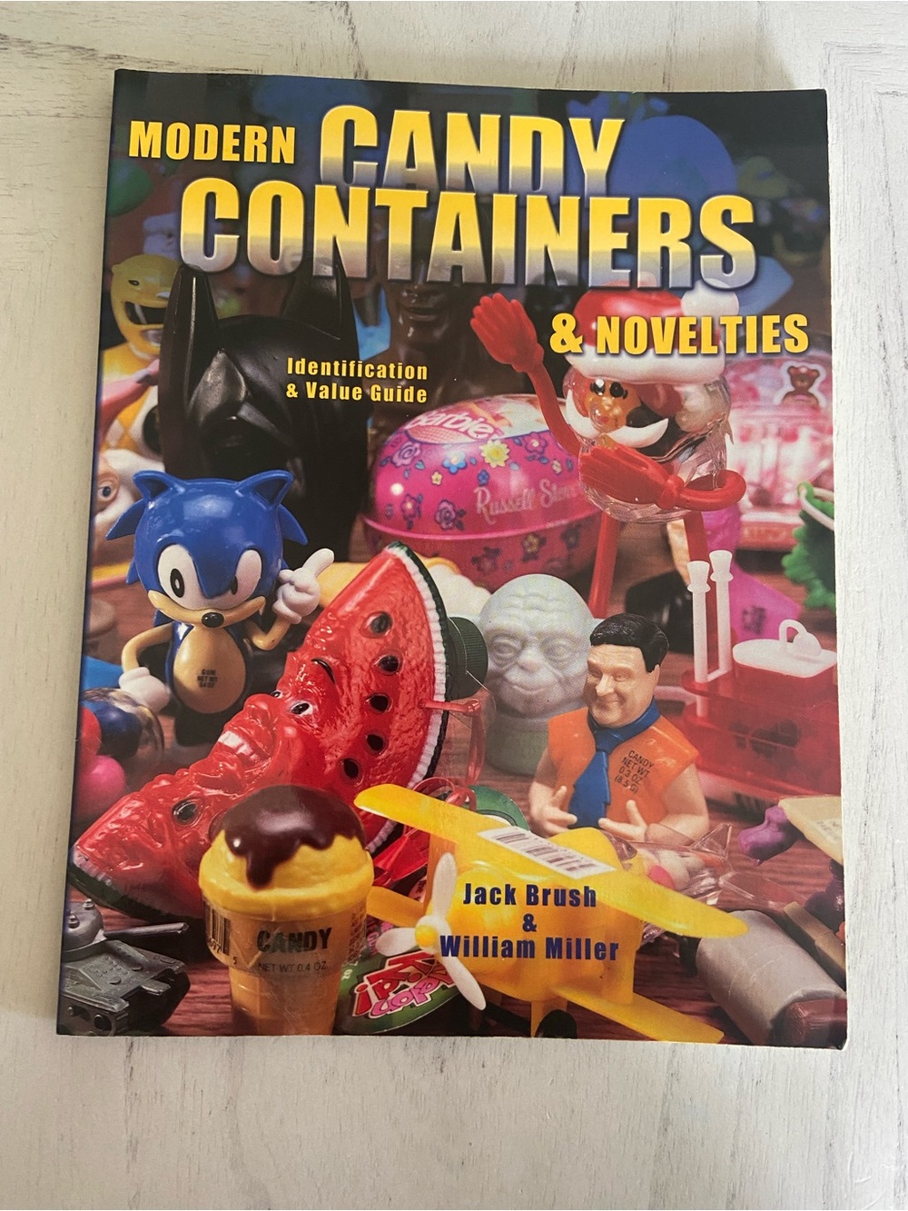 Modern Candy Containers & Novelties Book - Colorful Collectible Guide